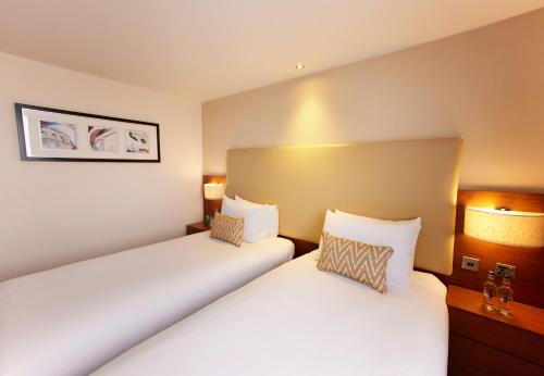 Habitación Doble Estándar - 2 camas del hotel Thistle London Hyde Park Kensington Gardens. Foto 3