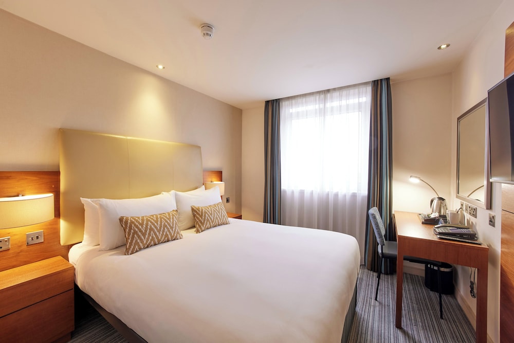 Habitación estándar doble del hotel Thistle London Hyde Park Kensington Gardens