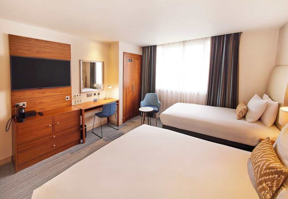 Family room del hotel Thistle London Hyde Park Kensington Gardens. Foto 3