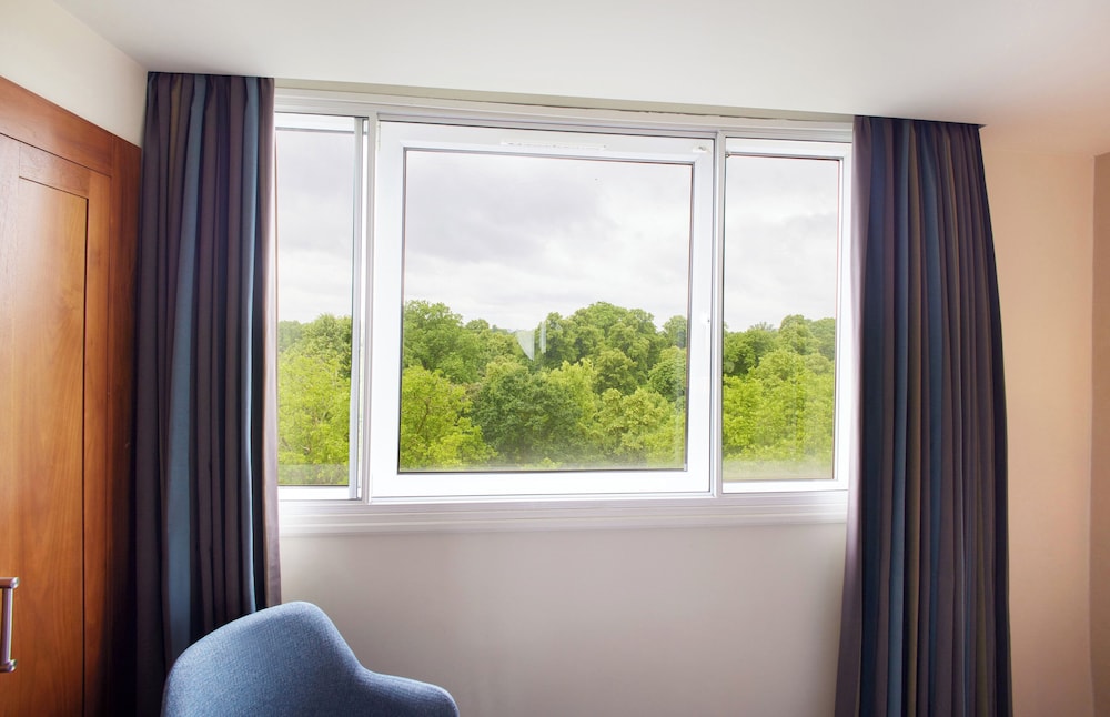 Family room del hotel Thistle London Hyde Park Kensington Gardens. Foto 7