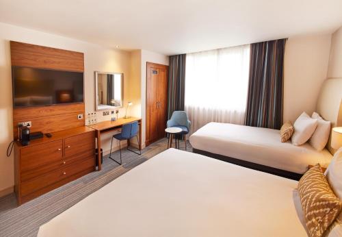 Habitación Familiar del hotel Thistle London Hyde Park Kensington Gardens. Foto 1