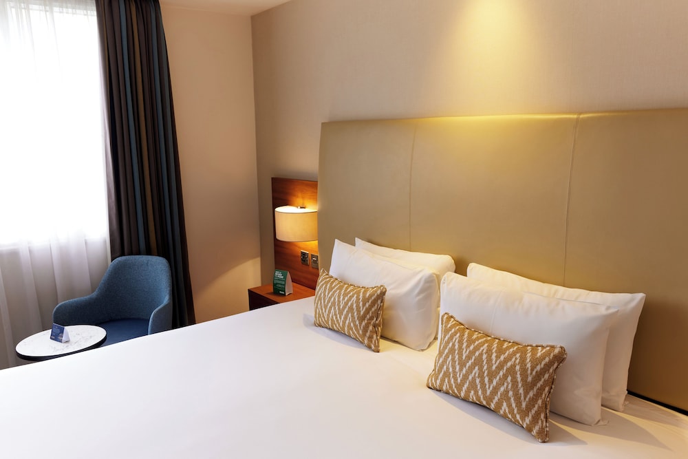 Habitación Deluxe doble, 1 cama de matrimonio grande, vistas al jardín del hotel Thistle London Hyde Park Kensington Gardens. Foto 2