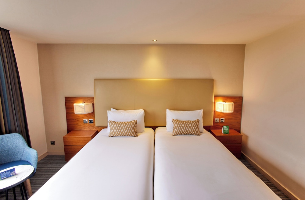 Habitación Deluxe con 2 camas individuales, 2 camas individuales del hotel Thistle London Hyde Park Kensington Gardens. Foto 1