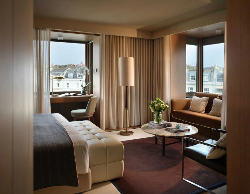 Estudio, 1 cama de matrimonio grande del hotel The Hari London, Vignette Collection by IHG. Foto 1