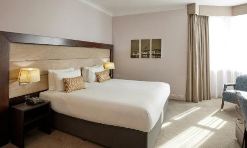 Habitación Executive con cama extragrande del hotel Thistle Holborn. Foto 1