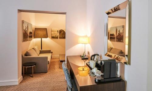 Suite Junior del hotel Thistle Holborn. Foto 3