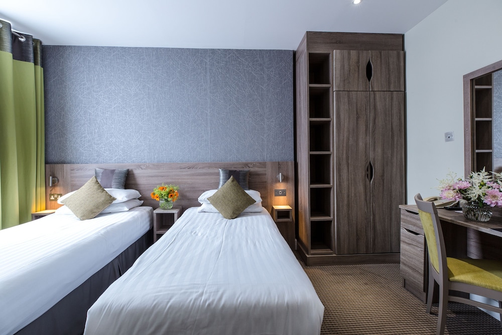 Habitación estándar con 2 camas individuales, 2 camas individuales del hotel Phoenix. Foto 1