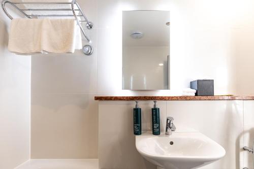 Habitación Doble del hotel Doubletree By Hilton London West End. Foto 6