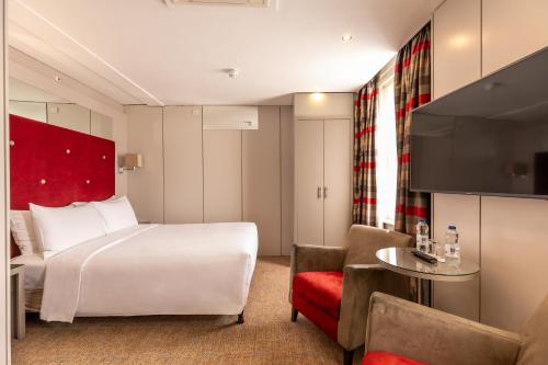 Habitación Superior - 1 cama grande del hotel Doubletree By Hilton London West End. Foto 4