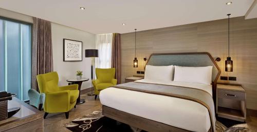Suite Junior del hotel Doubletree By Hilton London West End. Foto 2