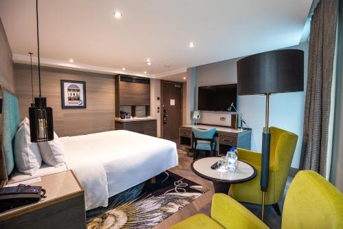 Suite Junior del hotel Doubletree By Hilton London West End. Foto 13
