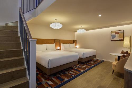 Habitación dúplex con 2 camas dobles - 2 plantas nuevas del hotel Doubletree By Hilton London West End. Foto 13