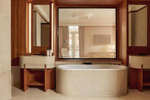 Suite Deluxe Park del hotel The Berkeley. Foto 2