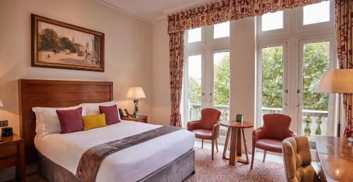 Habitación Doble con vistas al jardín del hotel The Royal Horseguards, London. Foto 1