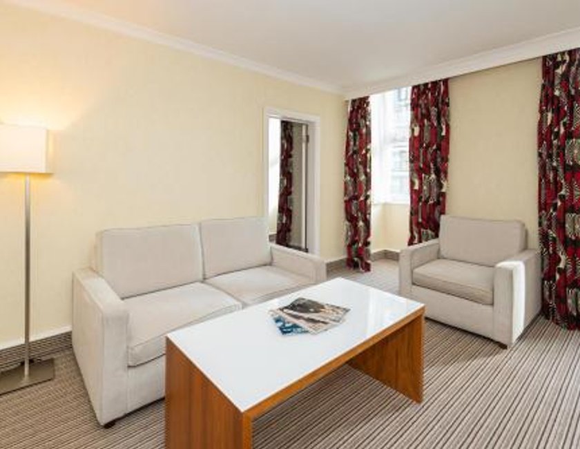 Suite Junior Doble del hotel Hilton London Olympia. Foto 3