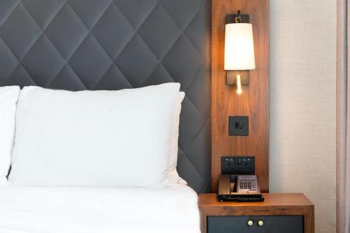 Habitación Doble Premium del hotel Hilton London Olympia. Foto 16