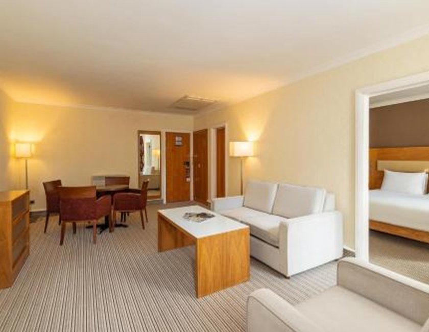 Suite Junior Doble del hotel Hilton London Olympia. Foto 4