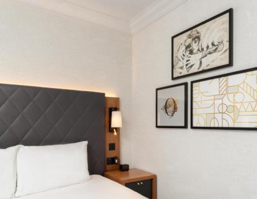 Habitación Doble Premium del hotel Hilton London Olympia. Foto 1