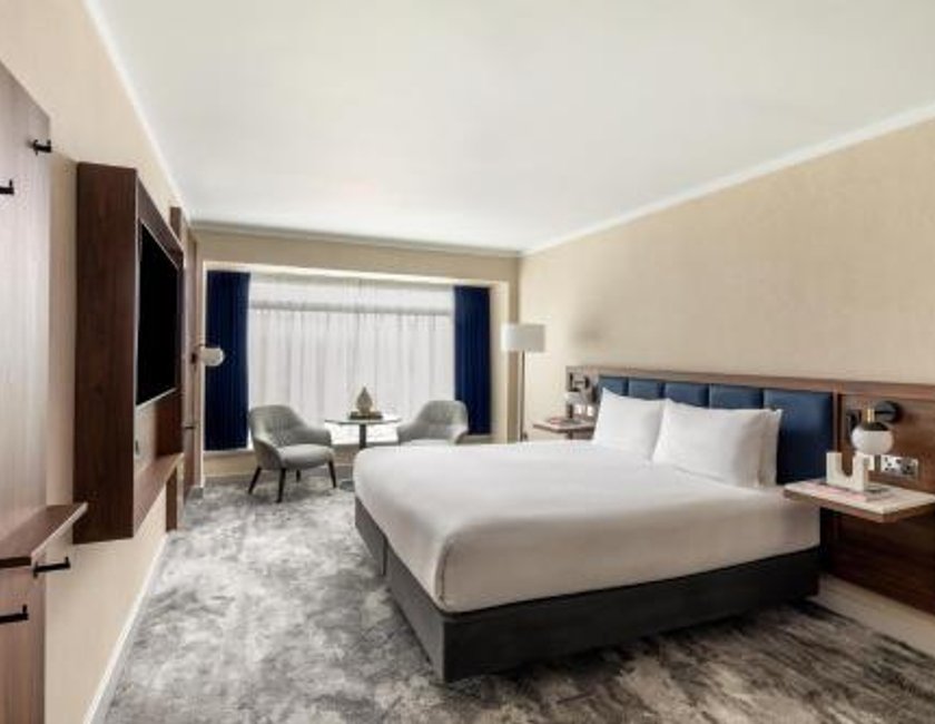Habitación Premium con cama extragrande del hotel Hilton London Metropole