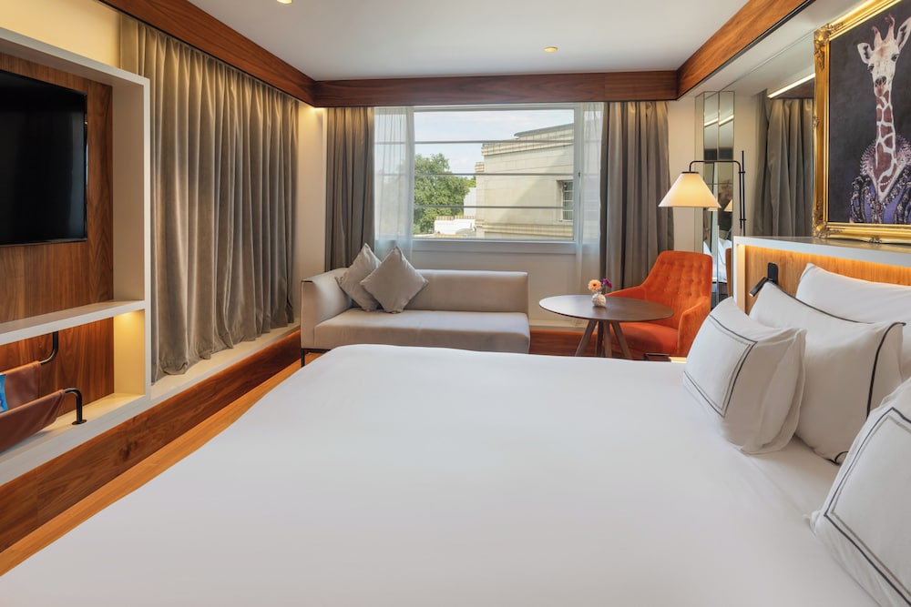 HABITACIÓN GRAND PREMIUM THE LEVEL del hotel Melia White House. Foto 5