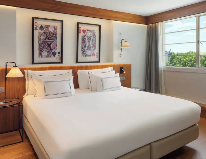 Suite Lujo 1 Cama king 1 habitación Vista ciudad The Level Sofá Cama incluido Agradable del hotel Melia White House. Foto 12