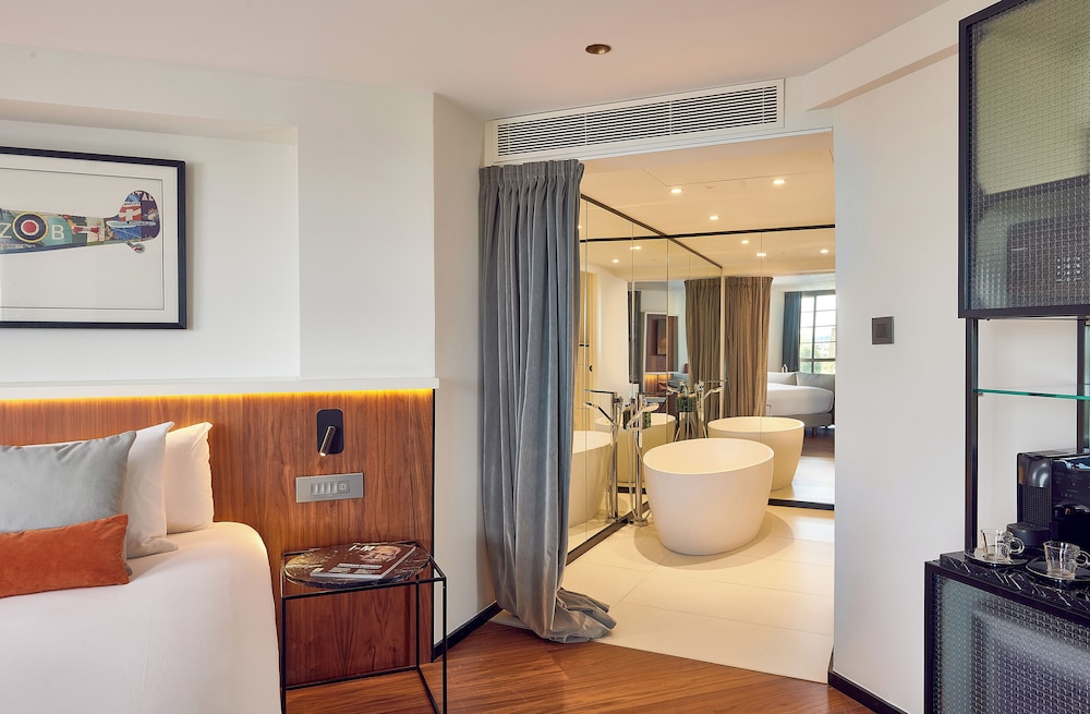 Suite Junior The Level del hotel Melia White House. Foto 7
