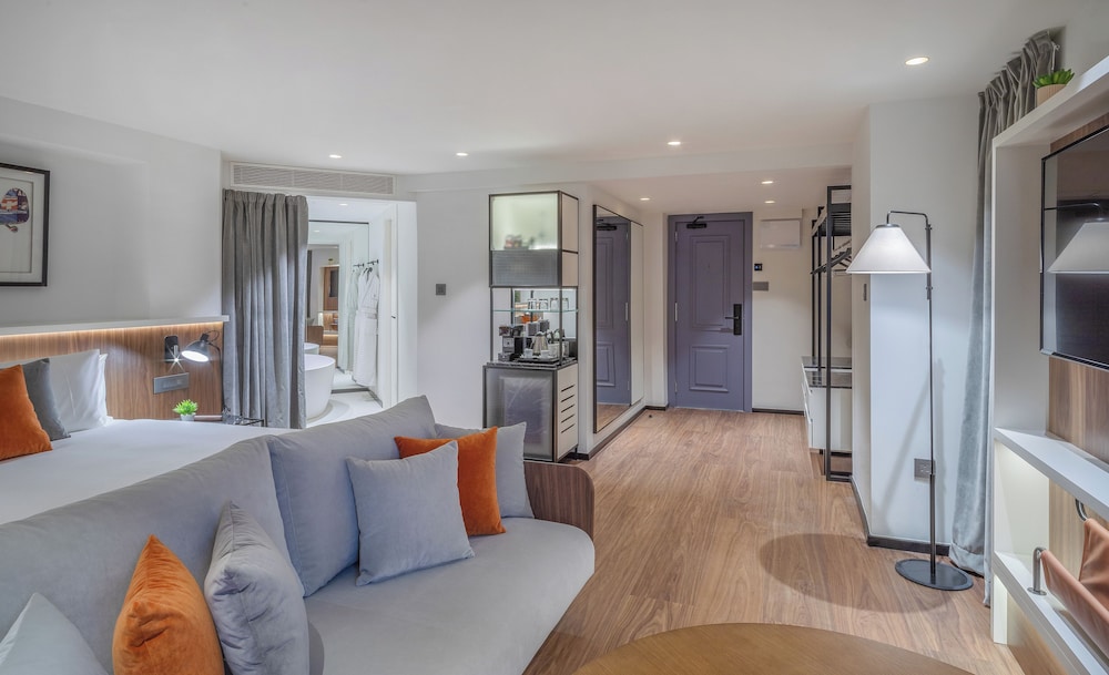Suite Junior The Level del hotel Melia White House. Foto 10