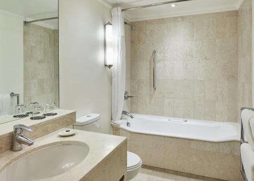 Habitación Doble Superior - 2 camas del hotel The Dilly. Foto 4