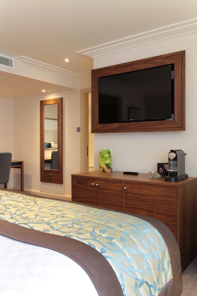 Habitación estándar con 2 camas individuales del hotel Thistle London Marble Arch. Foto 2