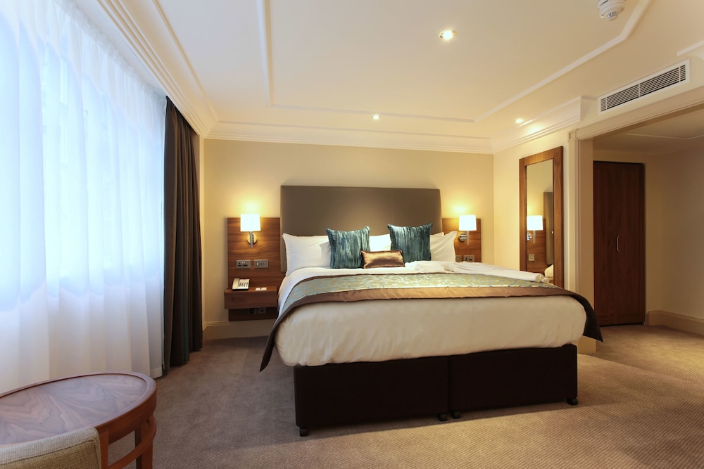 Habitación Deluxe, 1 cama de matrimonio grande del hotel Thistle London Marble Arch. Foto 4