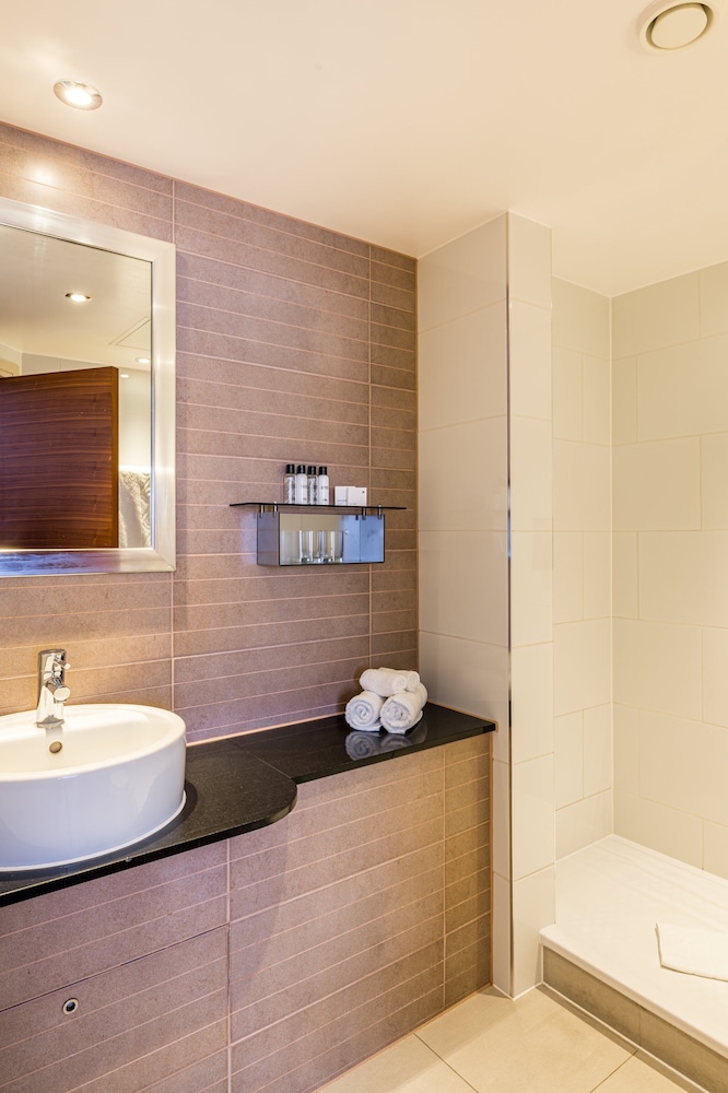 Habitación familiar del hotel Thistle London Marble Arch. Foto 9