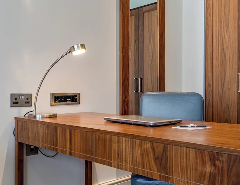 Habitación estándar con 2 camas individuales del hotel Thistle London Marble Arch. Foto 6
