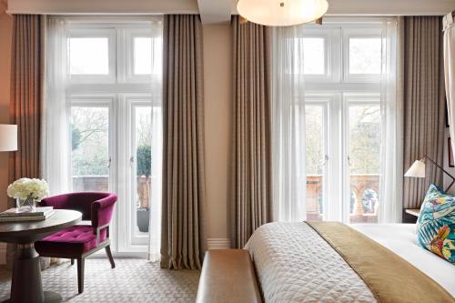 Habitación Premium con vista al parque - 1 cama queen del hotel Kimpton Fitzroy London, An Ihg. Foto 2