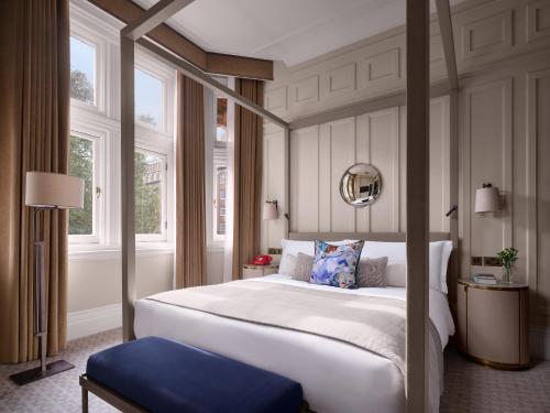 Suite con 1 dormitorio y vistas al parque del hotel Kimpton Fitzroy London, An Ihg. Foto 1