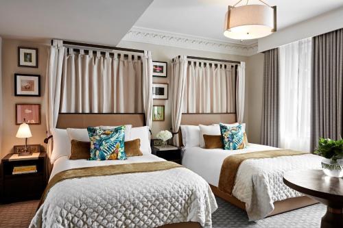 Habitación Familiar con 2 camas dobles del hotel Kimpton Fitzroy London, An Ihg. Foto 1