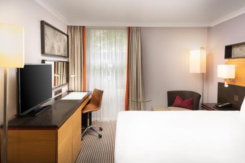 Habitación Doble del hotel Hilton London Kensington. Foto 8