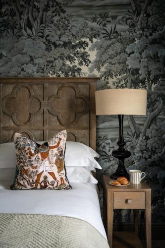 Habitación Clásica con cama extragrande del hotel The Bloomsbury. Foto 2