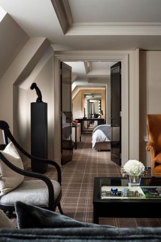Suite Grand Premier del hotel Rosewood London. Foto 2