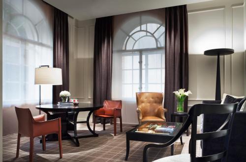 Suite Grand Premier del hotel Rosewood London. Foto 4