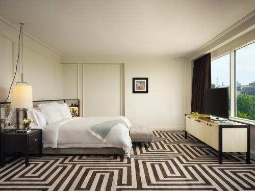 Suite Junior del hotel Rosewood London. Foto 2
