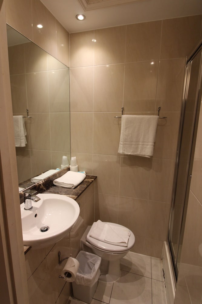 Habitación cuádruple del hotel Wedgewood. Foto 4