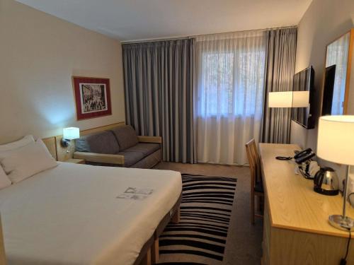 Habitación estándar con una cama doble convertible - sofá cama disponible bajo petición del hotel Novotel Manchester West