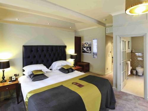 Habitación Doble Clásica del hotel Mercure Oxford Eastgate. Foto 3