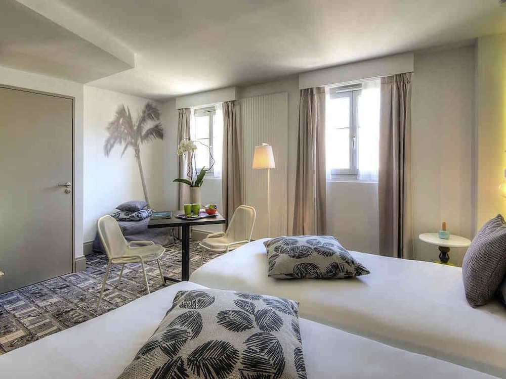 Habitación estándar con dos camas individuales del hotel Ibis Styles Nice Centre Gare. Foto 3