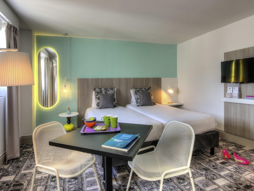 Habitación estándar con dos camas individuales del hotel Ibis Styles Nice Centre Gare. Foto 5
