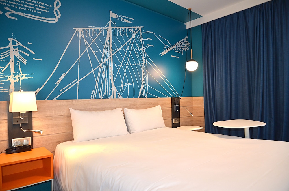 Habitación Estándar con 1 cama doble del hotel Ibis Styles Ancenis Centre. Foto 1