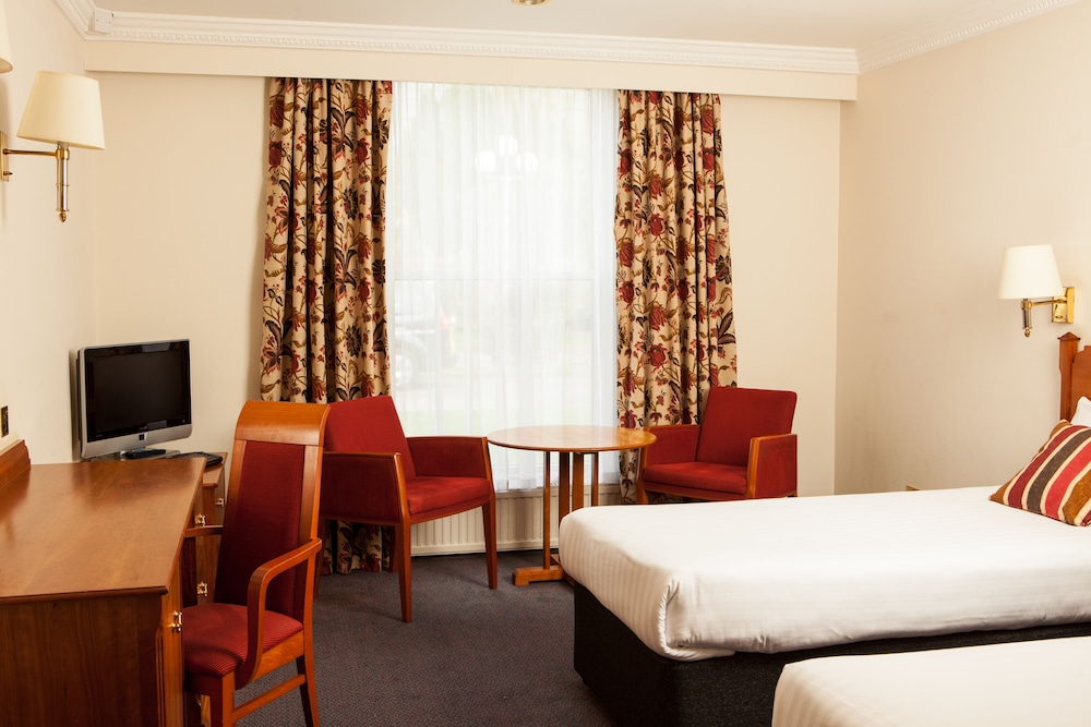 Habitación Familiar Clásica del hotel Mercure York Fairfield Manor. Foto 1