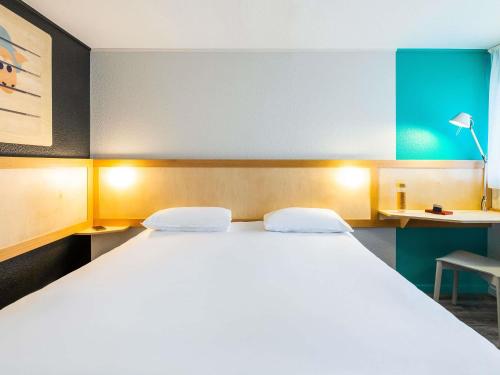 Habitación Estándar - 1 cama grande del hotel Greet Angouleme. Foto 5
