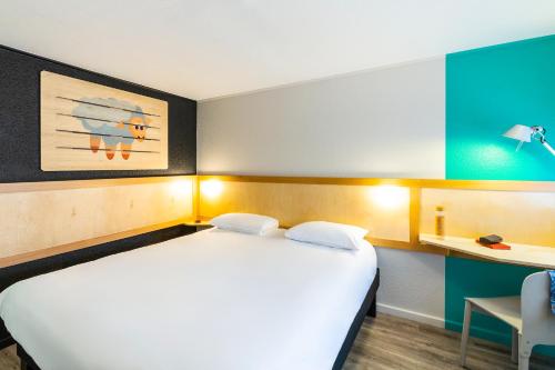 Habitación Estándar - 1 cama grande del hotel Greet Angouleme. Foto 15