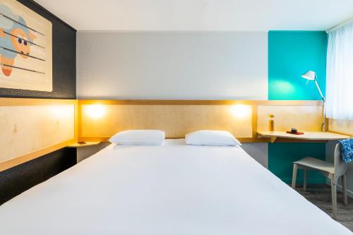 Habitación Estándar - 1 cama grande del hotel Greet Angouleme. Foto 16